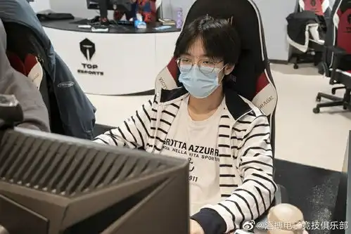 勾水的嗑法可以是冷淡丧气文艺青年大大咧咧小男孩吗
