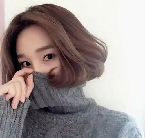 圆脸方脸最爱谁弄谁好看的发型
