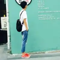 黑夜里我酷到炸
