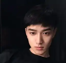 伤害你的不是对方的绝情而是你心存幻想的坚持