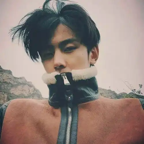 中分男生头像潮流
