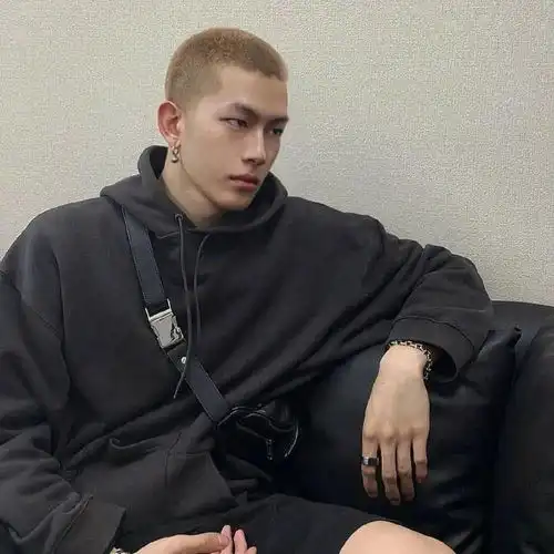 一瞬间就爱上的头像