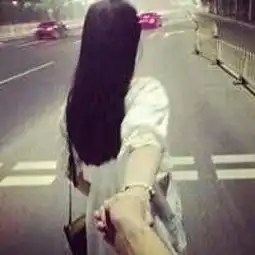 情侣头像女
