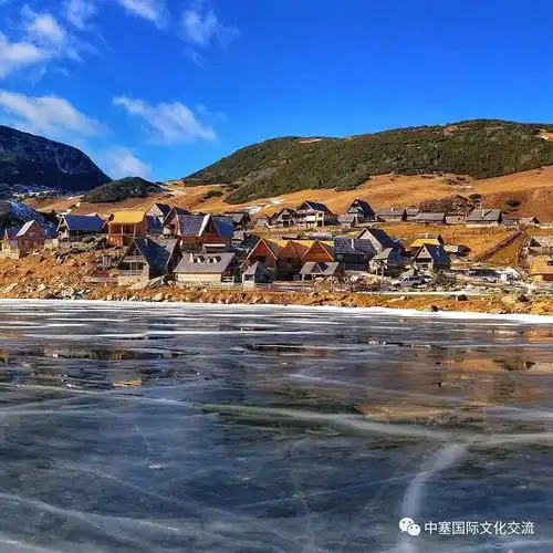 逃离喧嚣丨探索波黑那些小众而绝美度假胜地拉玛湖
