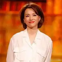 董卿微信头像图片董卿头像真实点的照片
