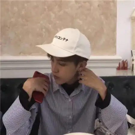 qq男生伤感头像忧郁系帅哥男生不要错过了
