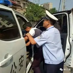 今天上午,万载一男子驾摩托突然发病,幸好
