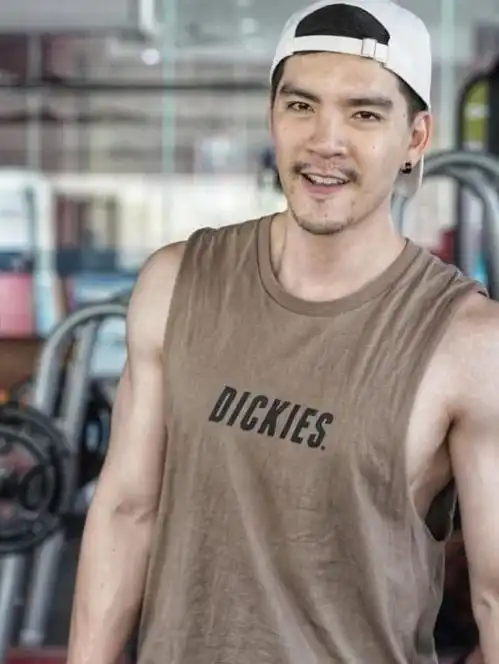 今天大家是女王,献上8位魅力胡子男星,成熟担当好好享用
