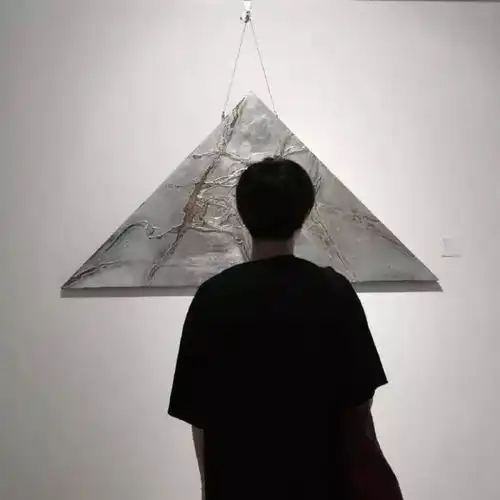 头像壁纸怪你过分美丽,怪我过分着迷
