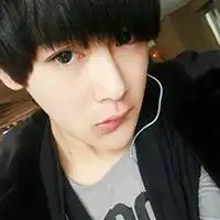 有谁会ps帮我ps下qq头像只要ps几个字上去就可以了给采纳和悬赏急求速度
