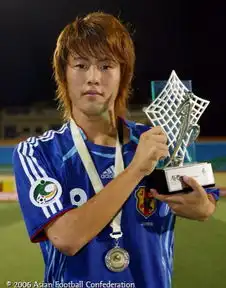 东亚杯幻灯头像之日本男足驹野友一凶悍式狰狞
