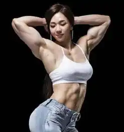 韩国金刚芭比教你练出饱满的三角肌,做专业的健身爱好者
