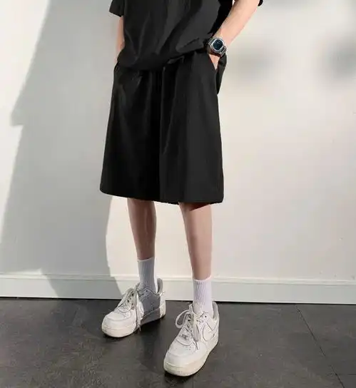 夏季男生休闲冰丝两件套穿上干净清爽舒服,不粘人简约高级

