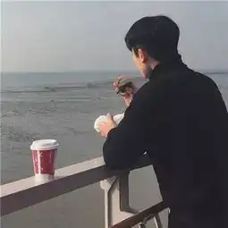 头像该换个微信头像了
