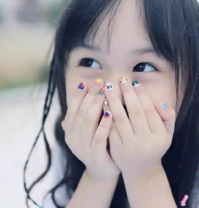 孩子越早出现这个特征,越说明智力发育得好,性格也会很好哦
