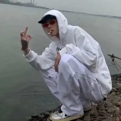 成熟男生头像
