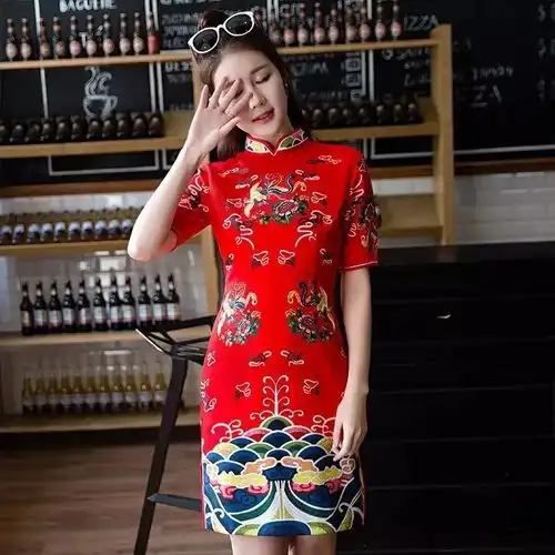 春天这样穿旗袍,美的让男人睁不开眼1
