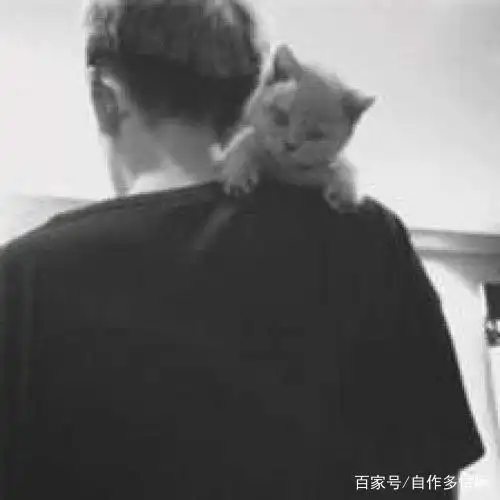 伤感黑色男头像高级感头像图片