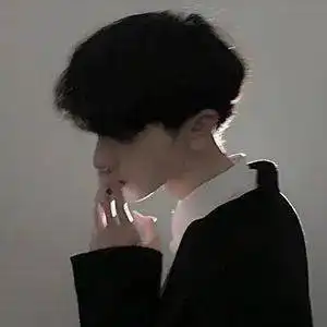我假装无所谓却发现你真的不在乎
