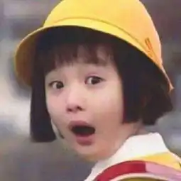求这个与之相配的情侣头像我记得是个小男孩
