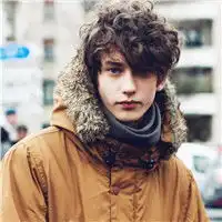 有没有爱上欧美男人的欧美性感帅哥男模头像
