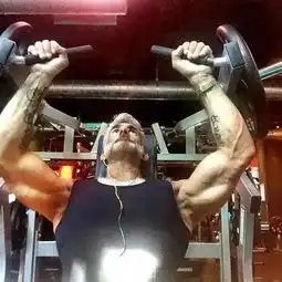 老男人们的逆袭他们用健身证明,好身材与年龄无关
