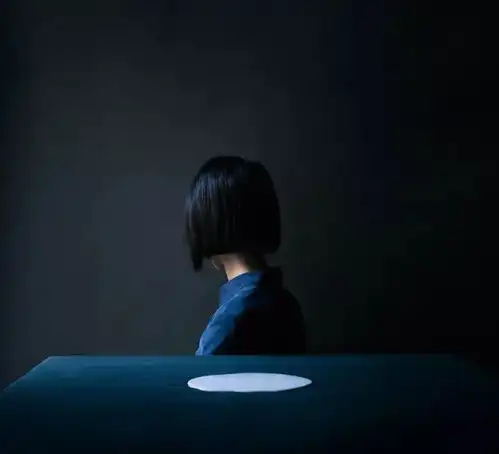 创意摄影沉默之诗
