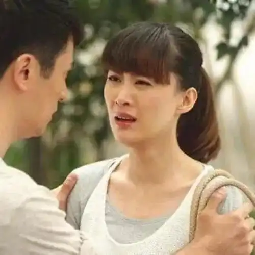 婆婆虽然单身但有两个男人,这样的家庭我看的都难受