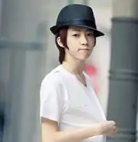 谁能找个好看的头像给我丫
