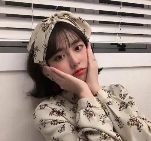女生例假来,没出现这些表现的话,恭喜你,子宫很健康经期
