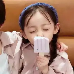 情侣头像我和你除了恋爱没什么好谈的
