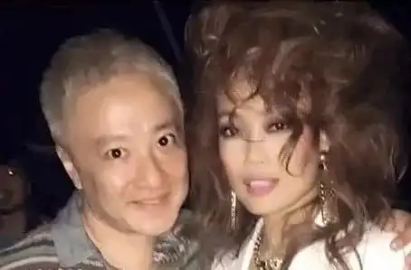 36岁tvb视后暗挞小五岁二线男星,情路坎坷如今终觅如意郎君