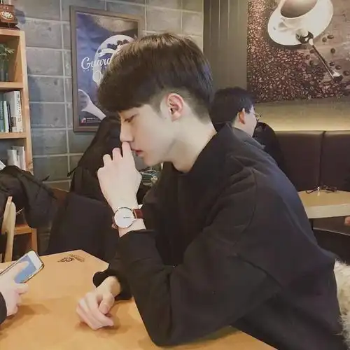 帅气男生头像,抓紧拿去撩小姐姐
