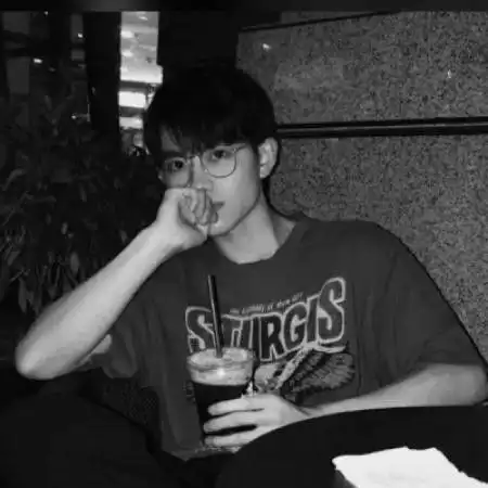 好看的黑白男生头像,看了后莫名其妙的难过好久