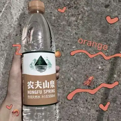 手拿饮料只拍手的图片唯美高清多种颜色图片
