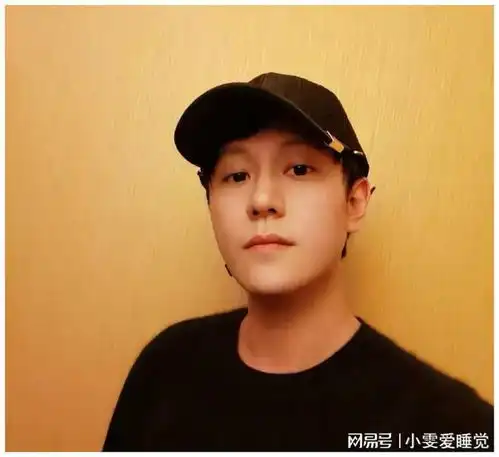 秦俊杰毛晓慧疑似分手女方凌晨自曝单身,男方曾是杨紫的前男友