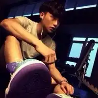时尚男头像时尚潮流男生头像
