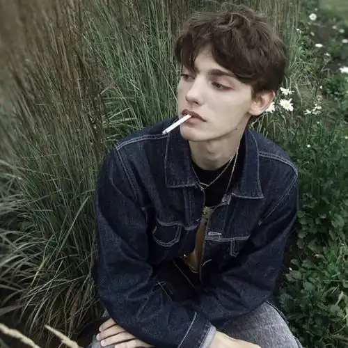头像壁纸初次相遇,一见钟情

