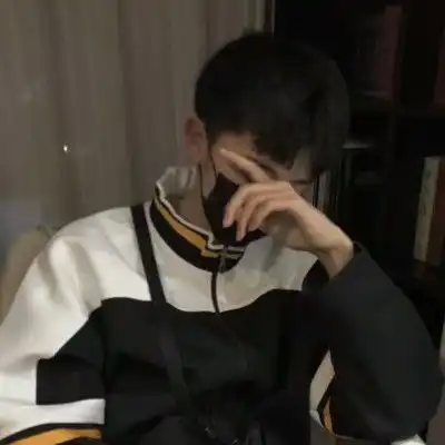 唯美伤感意境男生头像男生伤感qq头像
