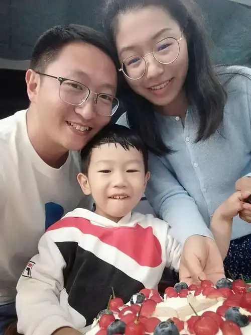 高甜预警当边防检查站的钢铁直男遇上教师
