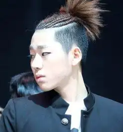男生长发发型男生中长发男生长发发型大全
