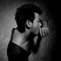 那娃脸蛋儿哦帅的很,也坏的很
