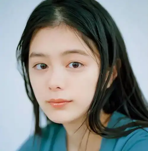 日本神颜级女明星宅男女神桥本环奈上榜,芦田爱菜排第二
