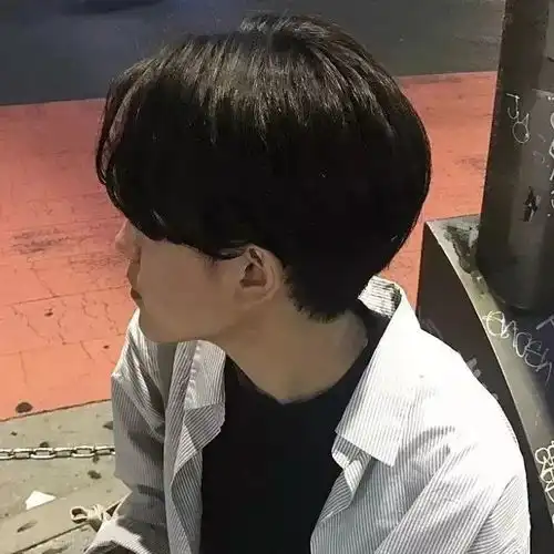 头像我的头这几天怎么跟机关枪似的,秃秃秃秃秃的
