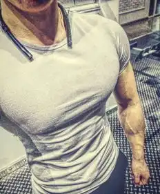 男人练成什么样,最能吸引到女生
