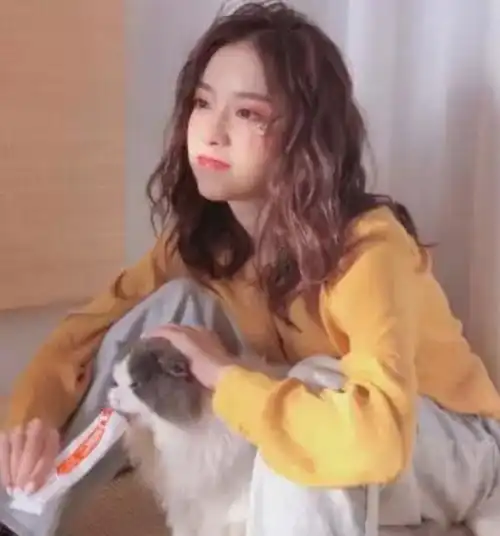 我好累,想离婚了大半夜妻子没删朋友圈,让男人泪流满面
