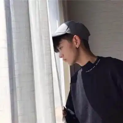 2023最新黑衣拽拽的男生头像
