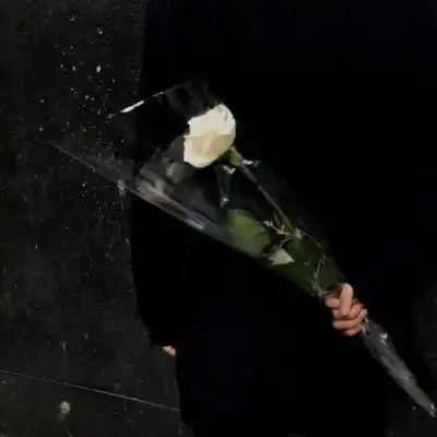 暗黑系黑色背景微丧我真的女生头像我要个性网
