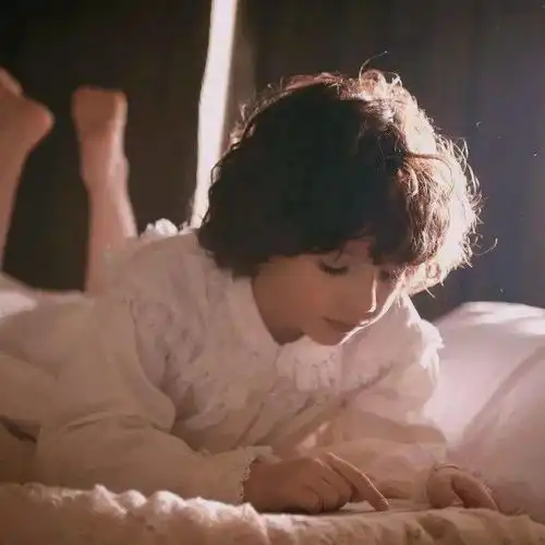 ins头像恋爱后女生哪些方面会越来越依赖男生
