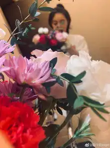 国民闺女赵今麦微博晒最新美照,手捧鲜花嫣然一笑心情大好
